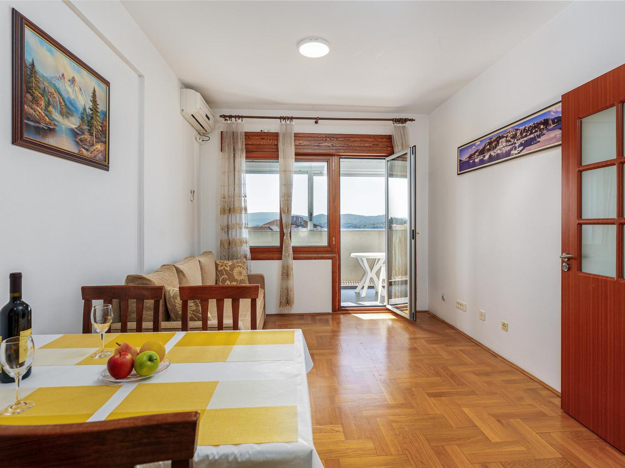 Center Seaview * Tivat